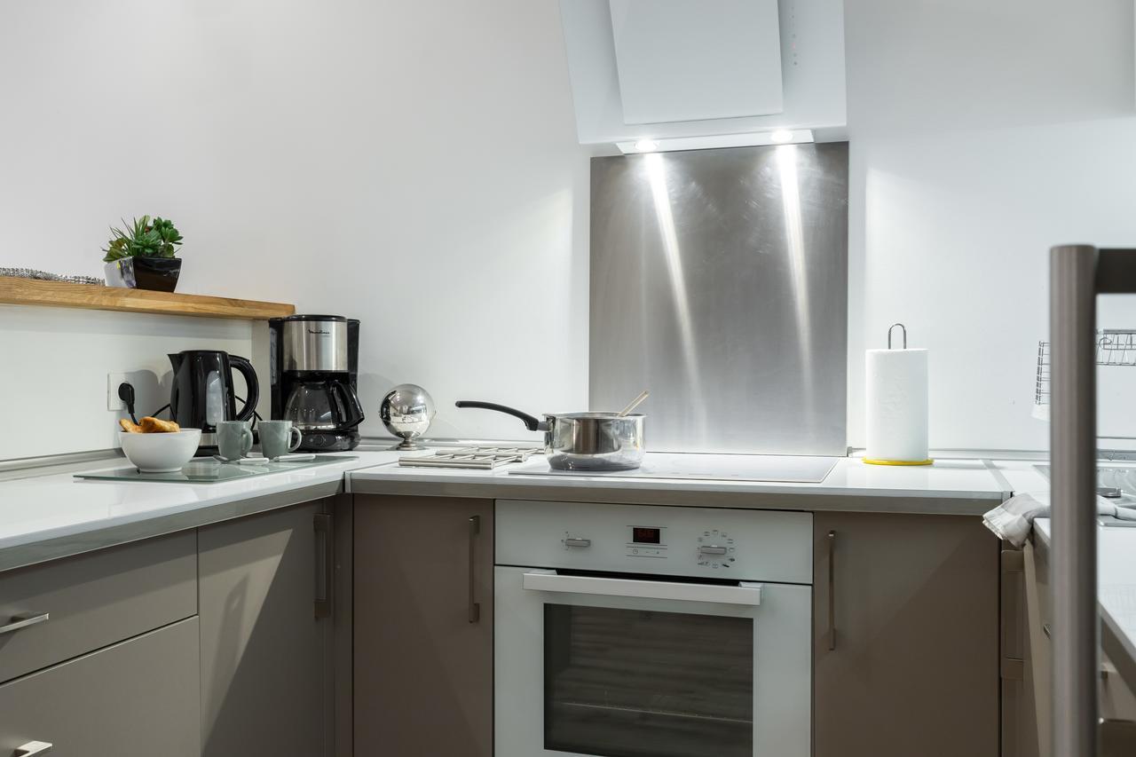 Ferienwohnung Centrale 2 - F4 Spacieux Et Confortable Au Centre Du Vieux-Nizza Exterior foto